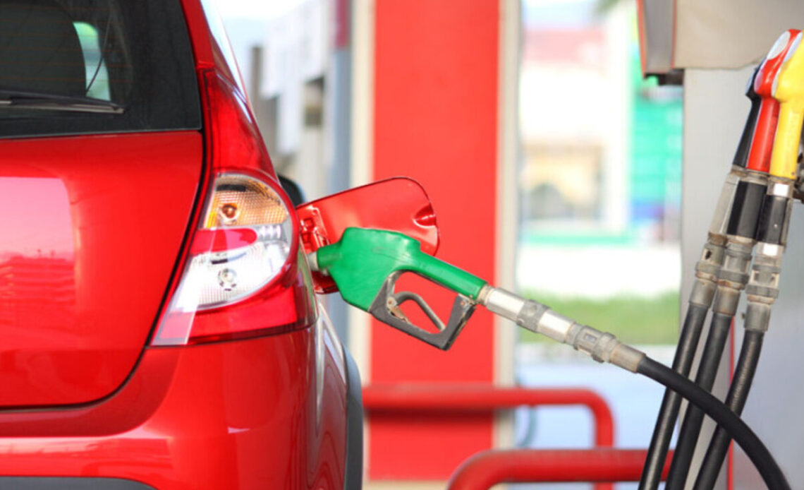Incremento de Precios en Gasolinas Premium y Regular Antes de Congelamiento de Combustibles