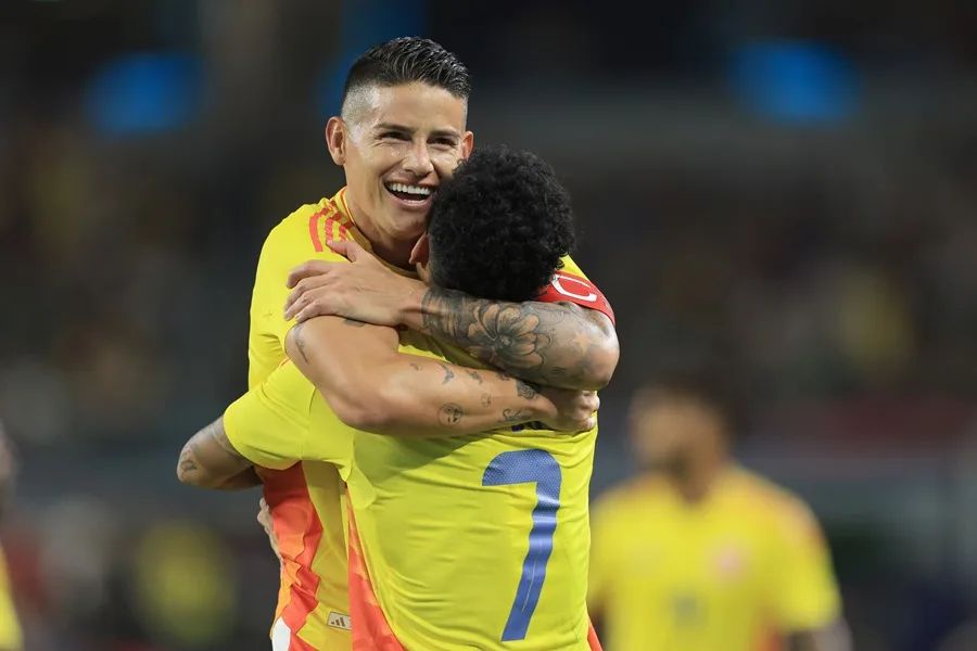 James Rodríguez Encabeza la Formación Titular de Colombia Frente a Uzbekistán