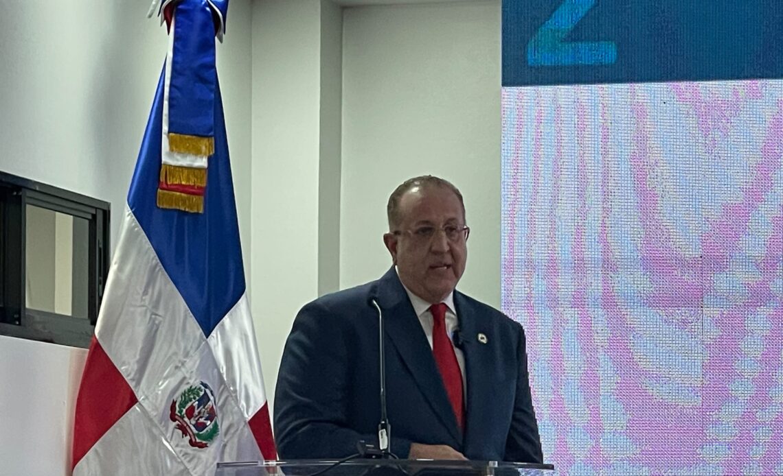 Gobierno propone reforma fiscal: amnistía, fin de anticipos y mayores deducciones educativas