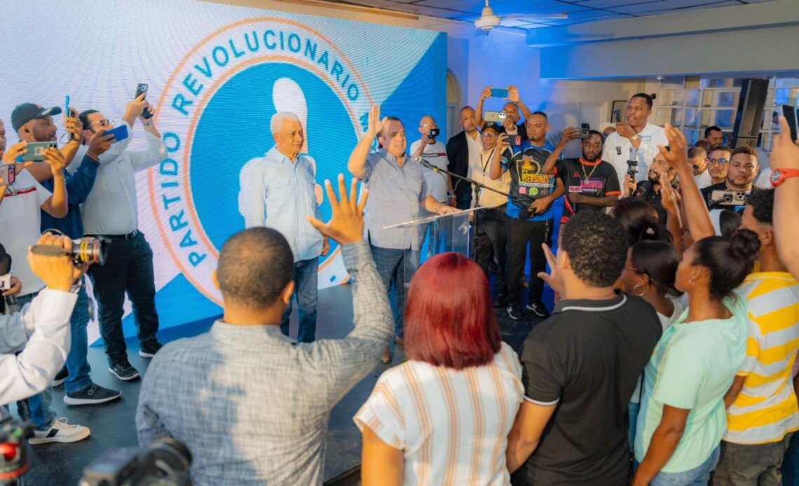 Dirigente de la Fuerza del Pueblo en Cotuí se Une al PRM