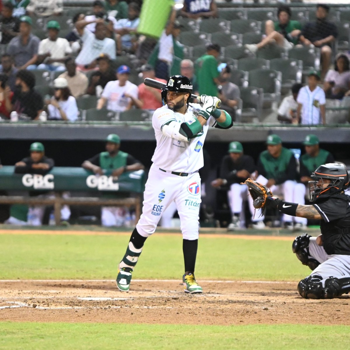 Las Estrellas Orientales Celebran la Designación de Robinson Canó como MVP en el Juego de Estrellas Mexicano