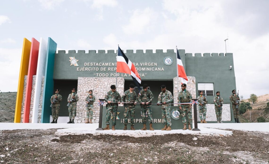 Fuerzas Armadas detienen a 23 migrantes haitianos indocumentados en Dajabón