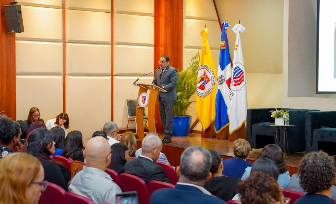La Defensoría del Pueblo impulsa un diálogo nacional sobre adicciones y bienestar mental