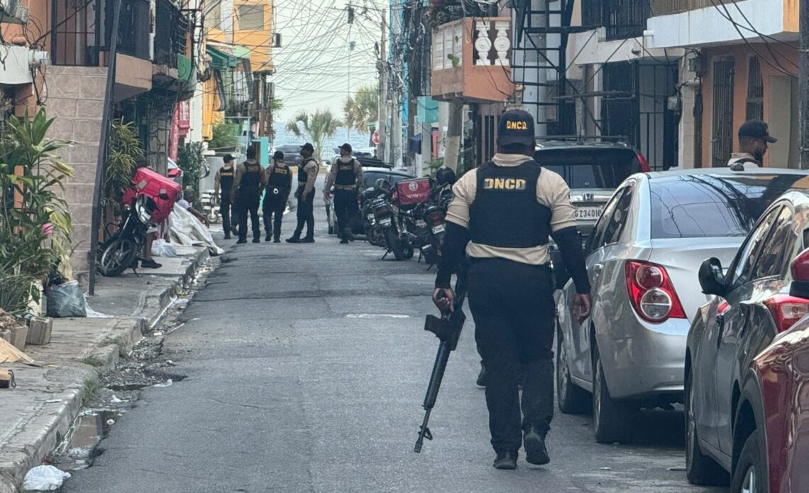 DNCD Incauta Más de 3.9 Kilogramos de Drogas y Detiene a 14 Individuos en el Distrito Nacional