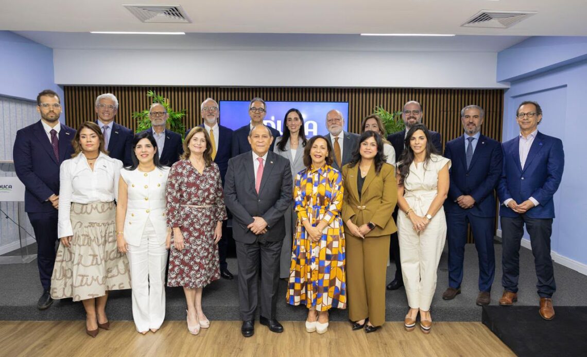 EDUCA: Cada Día sin Clases Genera Pérdidas de RDNULL Millones y Traza Siete Prioridades Educativas