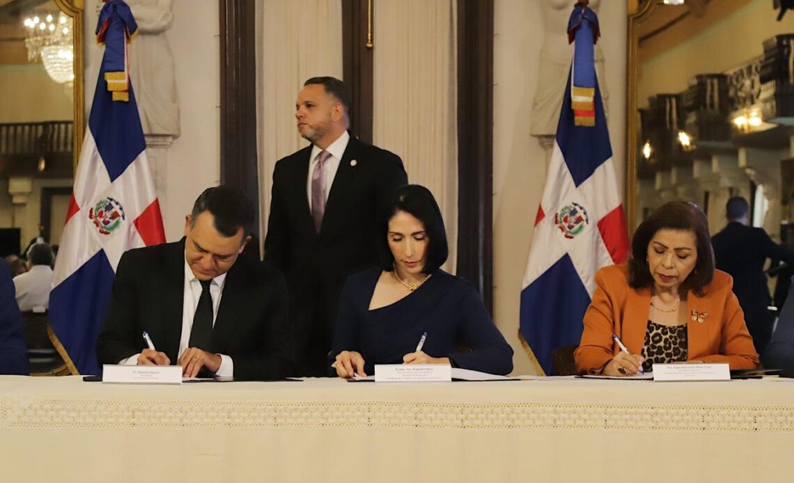 Renuevan acuerdo interinstitucional para optimizar el registro de nacimientos hasta 2030