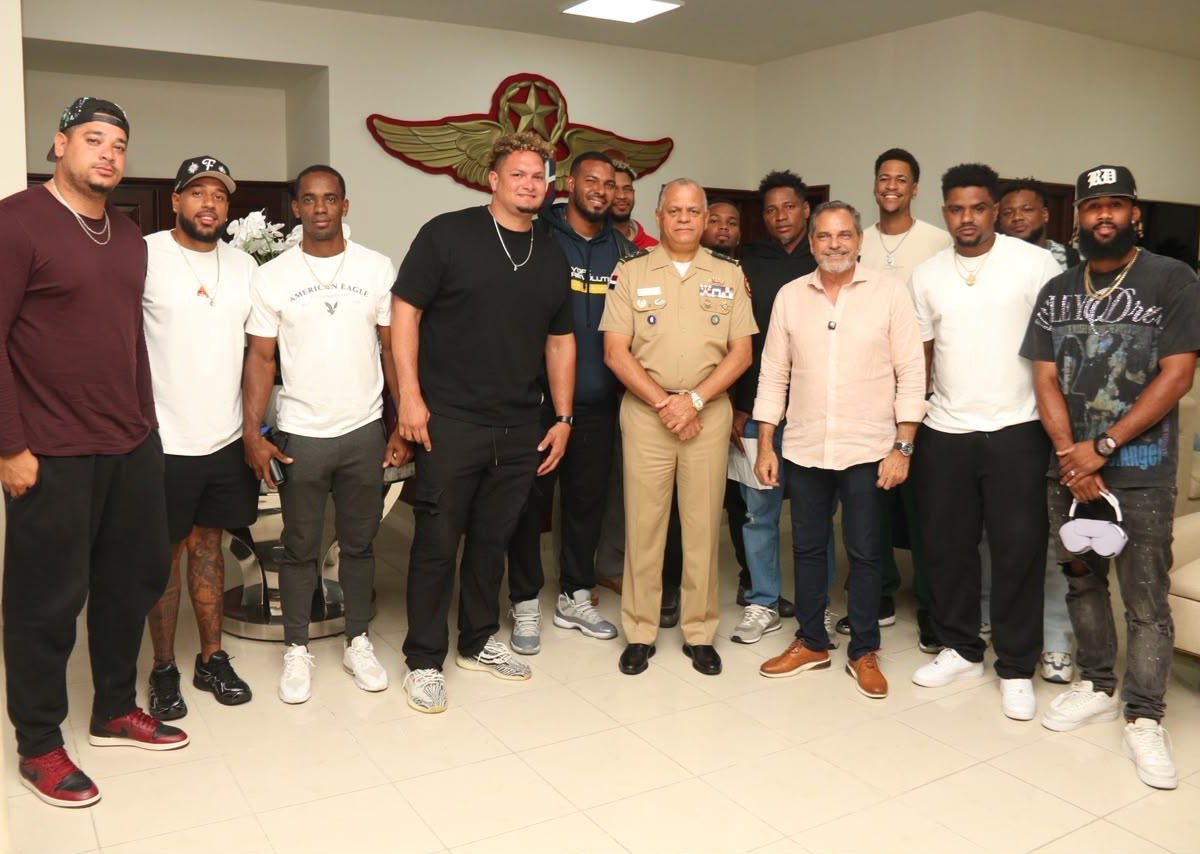 República Dominicana Facilita el Retorno de un Tercer Grupo de Peloteros desde Venezuela