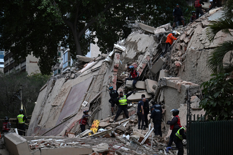 COE: Experiencia en la tragedia del Jet Set impulsa la misión de rescate dominicana en Venezuela