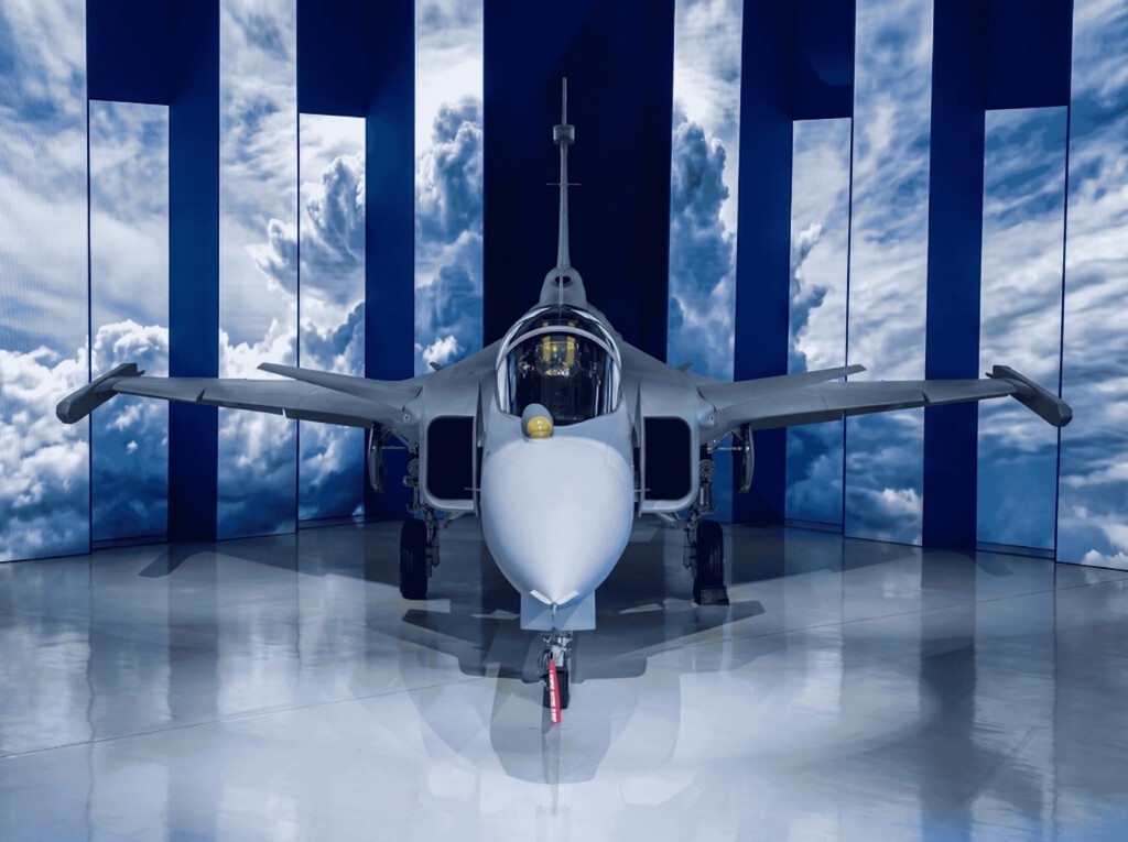 Brasil se consolida como potencia aeroespacial con la producción de su primer avión de combate supersónico