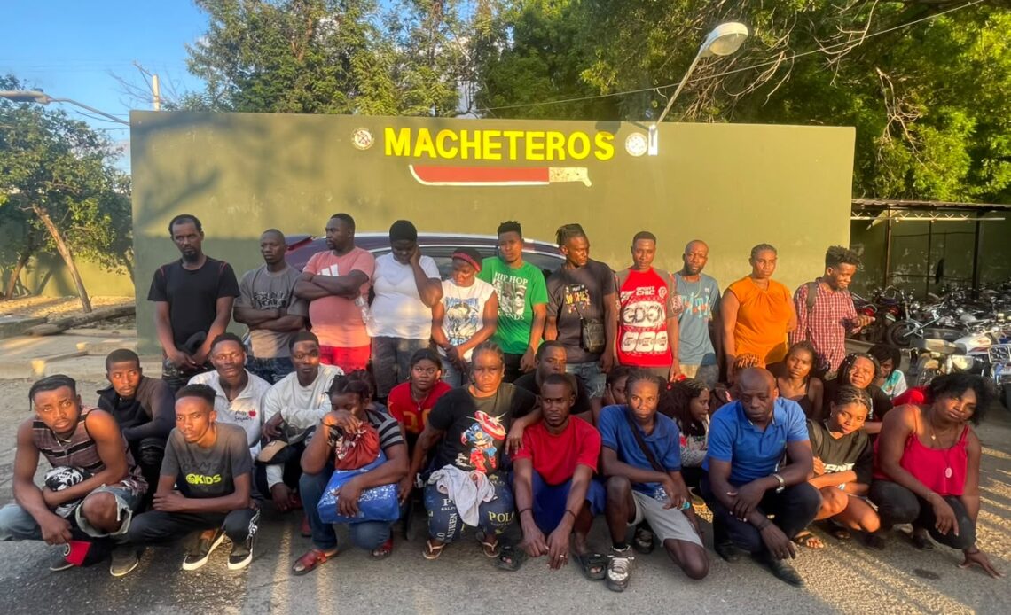 Desmantelado presunto centro de tráfico de migrantes en Montecristi por el Ejército