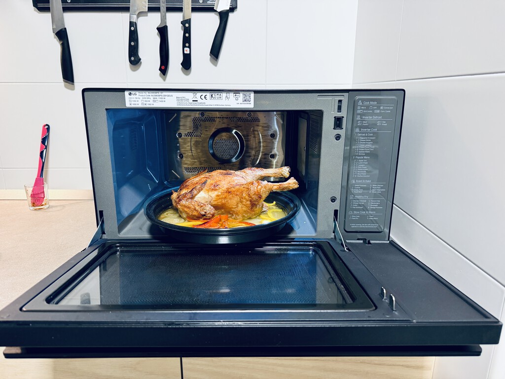 Análisis del LG MJ3965BP: Un electrodoméstico 3 en 1 que combina horno, microondas y freidora de aire