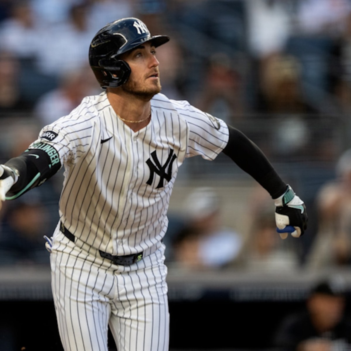 Yankees Derrotan Contundentemente a Medias Blancas; Bellinger Cerca de Completar el Ciclo