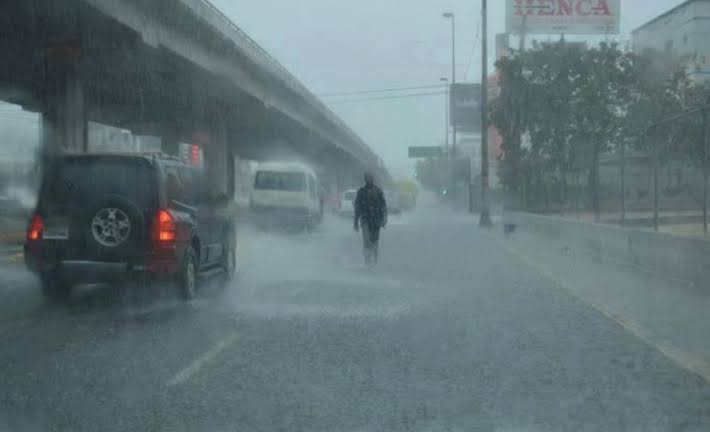 Previsiones Meteorológicas: Lluvias Persistentes por Vaguada Este Sábado por la Noche