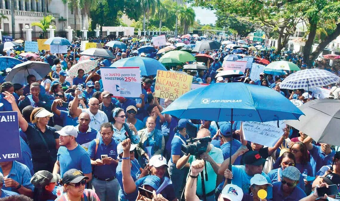 ADP Reafirma Defensa del Derecho a Huelga Docente Ante Propuesta de Descuento Salarial