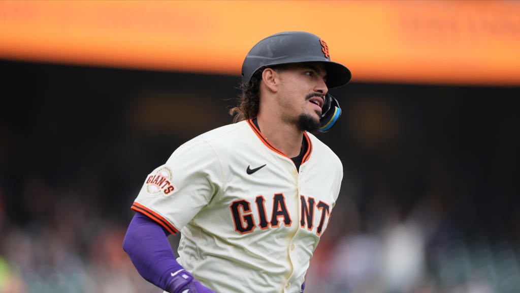 Gigantes Podrían Considerar Traspasar a Devers, Adames y Arráez en el Mercado de Cambios