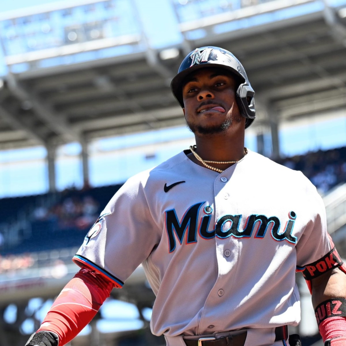 Marlins Consiguen su Primera Barrida de Temporada Gracias a Jonrón de Esteury Ruiz