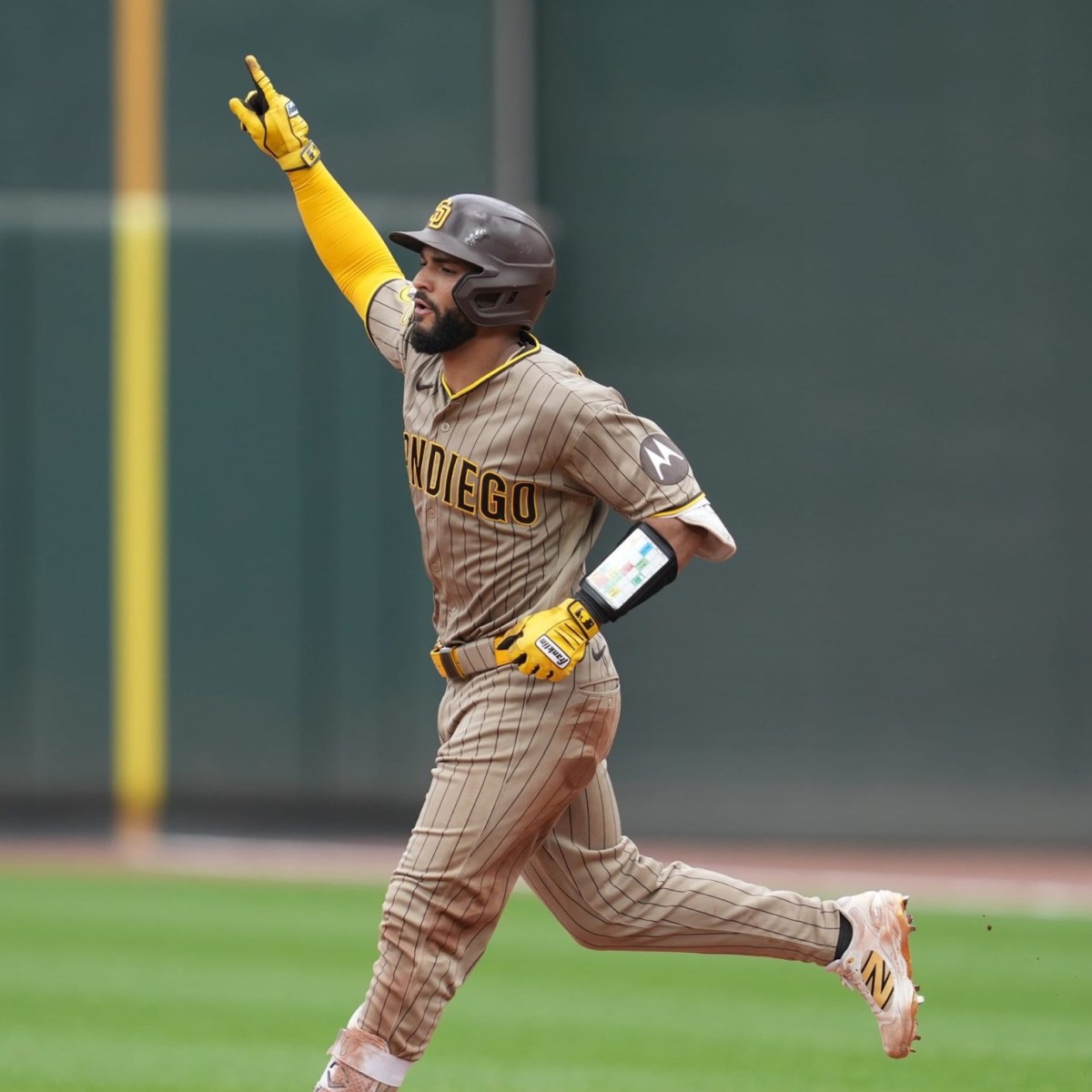 Rodolfo Durán Lidera a los Padres con Jonrón en Victoria Frente a los Orioles