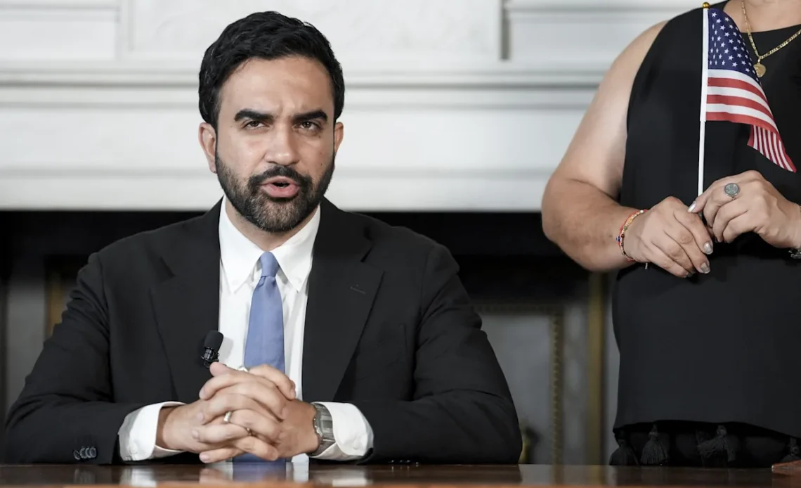 Alcalde de Nueva York Lanza Canal de WhatsApp en Español para la Comunidad Hispana