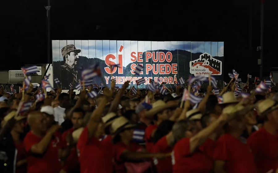 Presidente Cubano Compara la Política de Estados Unidos con Acciones Nazistas