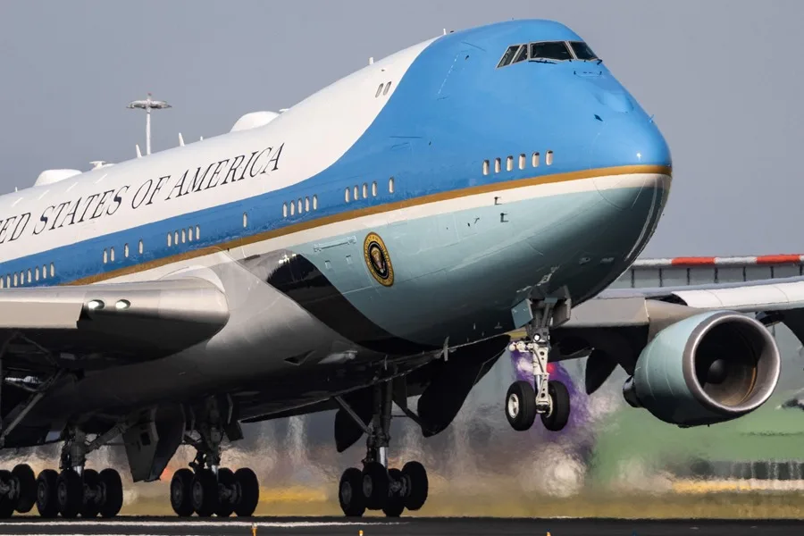 Trump Opta por el Antiguo Air Force One en Lugar de la Aeronave Donada por Catar