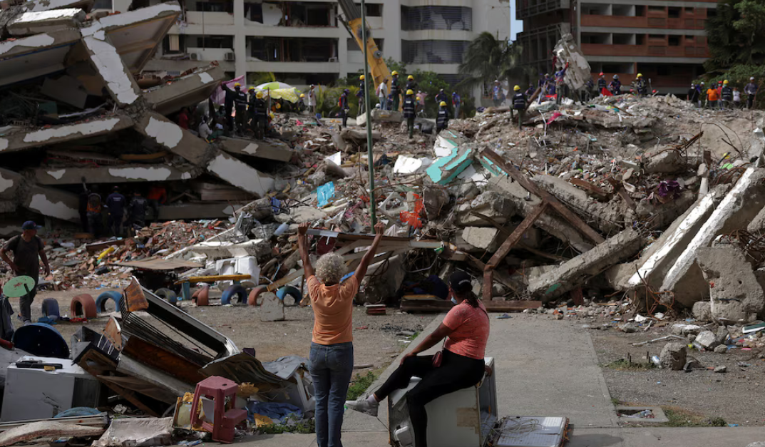 Autoridades Venezolanas Instan a Familias de Niños Desaparecidos a Identificar Cuerpos Tras Terremotos