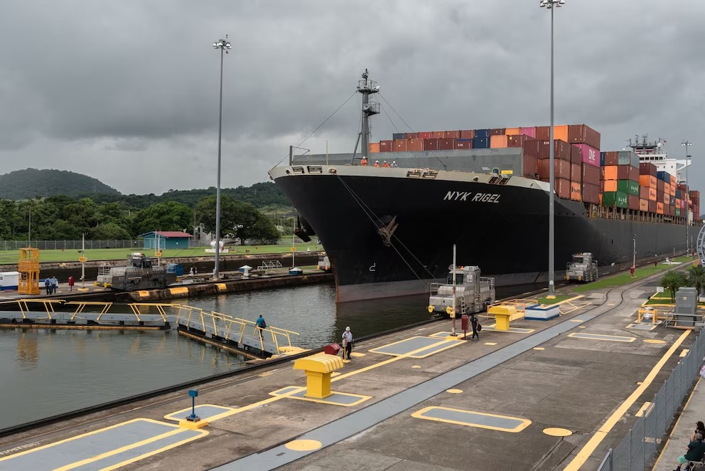 El Fenómeno de El Niño Pone en Riesgo la Operación del Canal de Panamá y el Transporte en América Latina