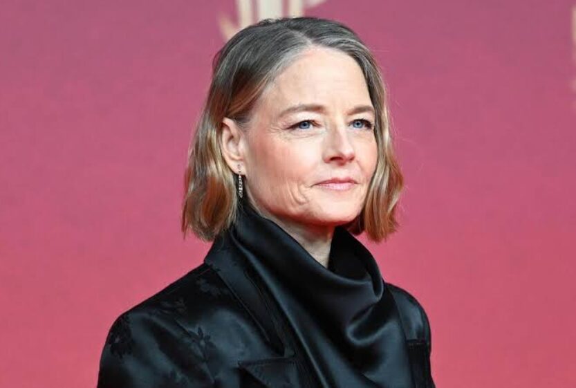 Jodie Foster Compara la Estética Visual de la Película de F1 de Brad Pitt con la Inteligencia Artificial
