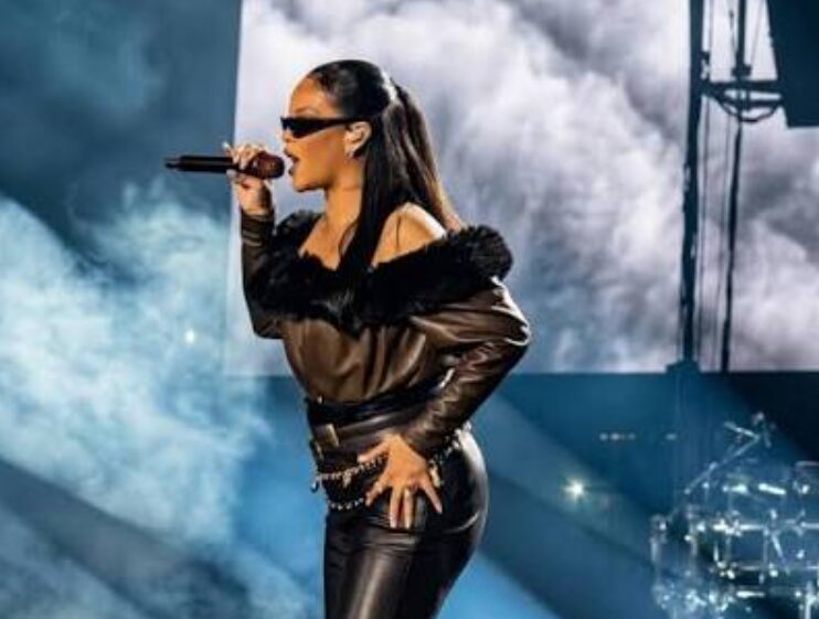El impactante regreso de Rihanna a los escenarios