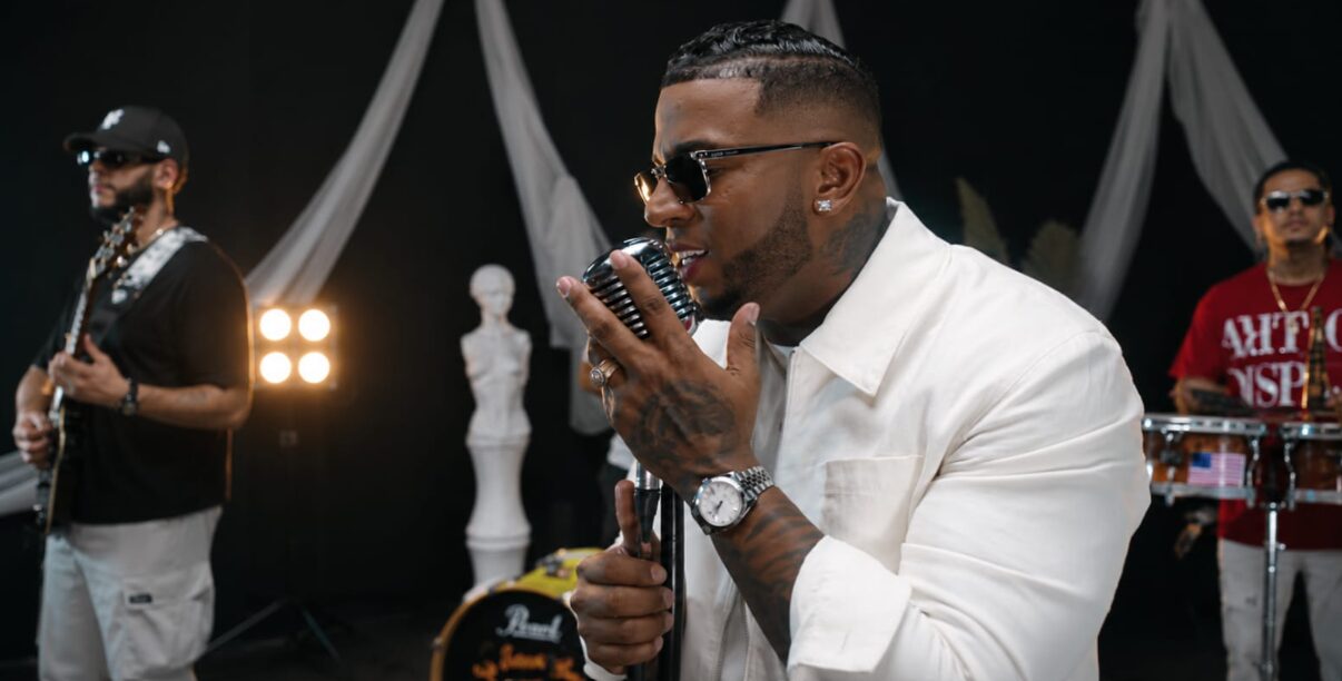 Crazy Design lanza su nuevo sencillo de bachata ''Quiéreme'' y debuta con su propia orquesta