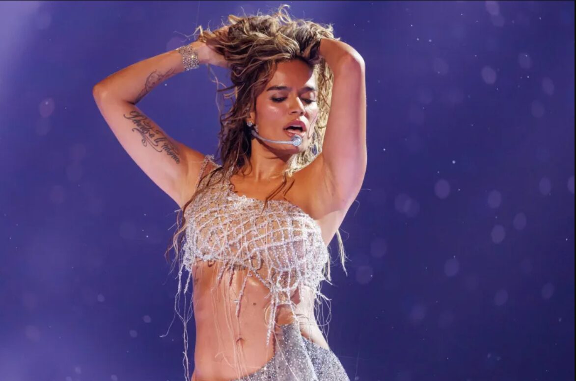 Karol G Lanza Nuevo Sencillo ''Matadora'' al Iniciar su Gira Mundial ''Viajando Por El Mundo Tropitour''