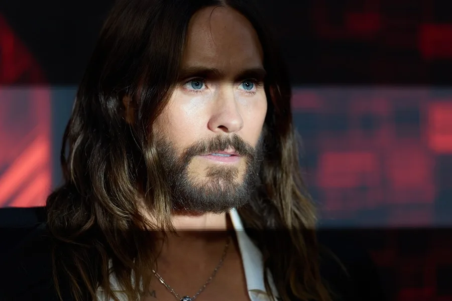 Jared Leto Refuta Acusaciones de Abuso Sexual Presentadas en Documental de la BBC