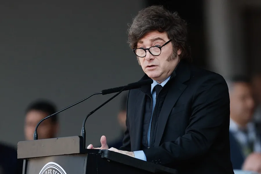 Javier Milei Imputa a Brasil de Financiar Campaña Negativa Contra Argentina Durante la Copa del Mundo