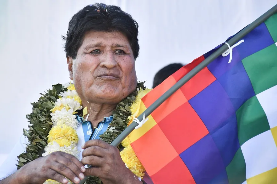 Bolivia emite orden de arresto contra Evo Morales por disturbios contra el gobierno