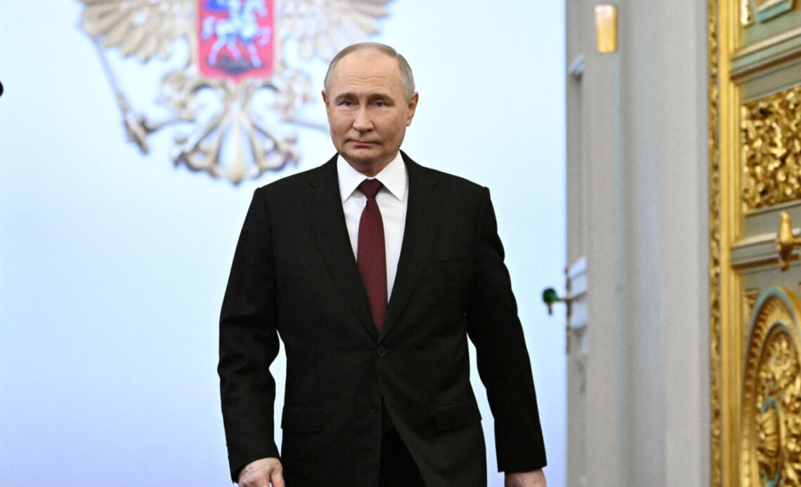 La popularidad de Putin desciende nuevamente en medio de la crisis de combustible, revelan encuestas