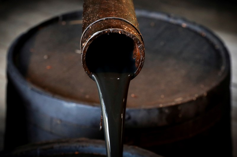 Precios del Petróleo Superan los 79 Dólares Ante Escalada de Tensiones entre EE. UU. e Irán en Ormuz