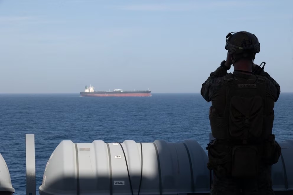 Estados Unidos Ejecuta Nuevos Bombardeos contra Posiciones Militares Iraníes
