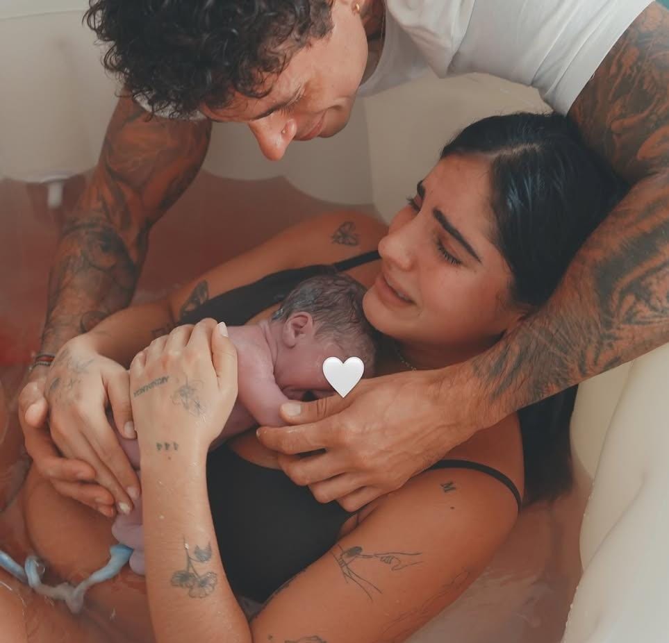 Isabella Ladera y Hugo García celebran el nacimiento de su hijo, Koa