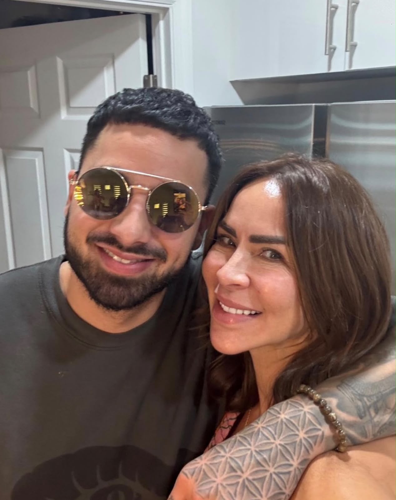 Aylín Mujica Recibe Críticas por Conceder Entrevista Tras el Fallecimiento de su Hijo