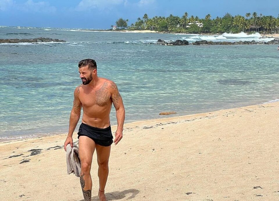 Ricky Martin Comparte un Instante de Calma y Gratitud con su Audiencia