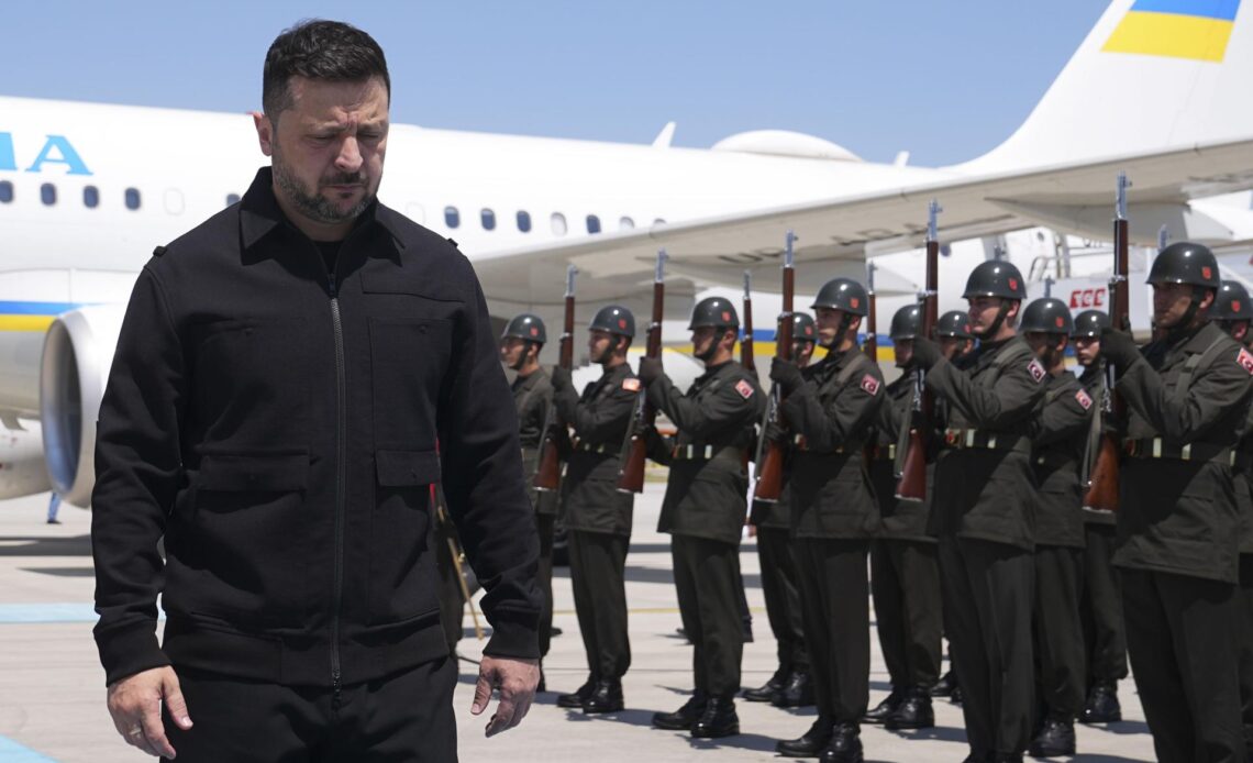 Zelenski en Ankara: Petición de Más Misiles y Sistemas Patriot a Líderes de la OTAN