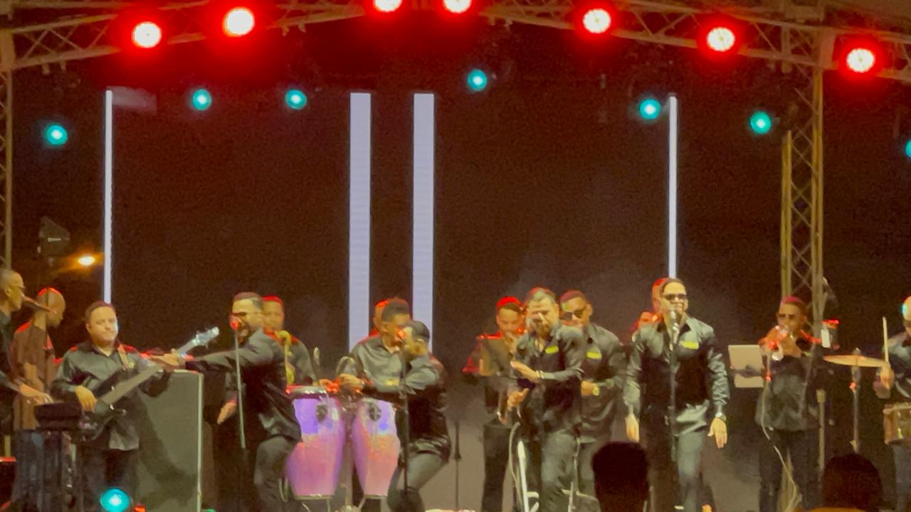 Chiquito Team Band Inaugura las Celebraciones de las Fiestas Patronales de Santiago