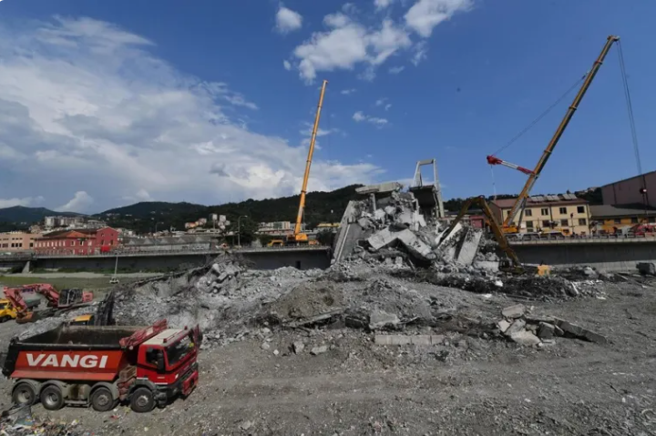 Dictan sentencias por el desplome del puente Morandi en Génova: 32 condenados