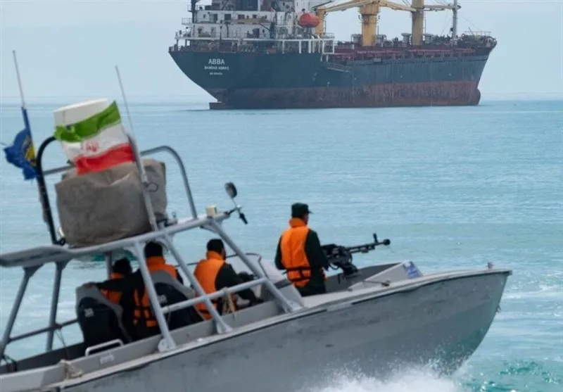 Estados Unidos Restablece Bloqueo Naval y Ejecuta Bombardeos en Irán