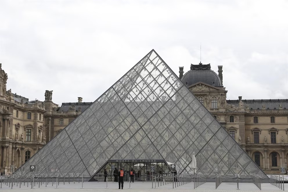 Líder de asalto al Louvre lamentó no haber robado más, pese a botín de 88 millones