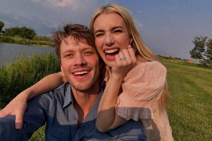 Emma Roberts Contrae Matrimonio con el Actor Cody John en una Ceremonia Íntima en Idaho