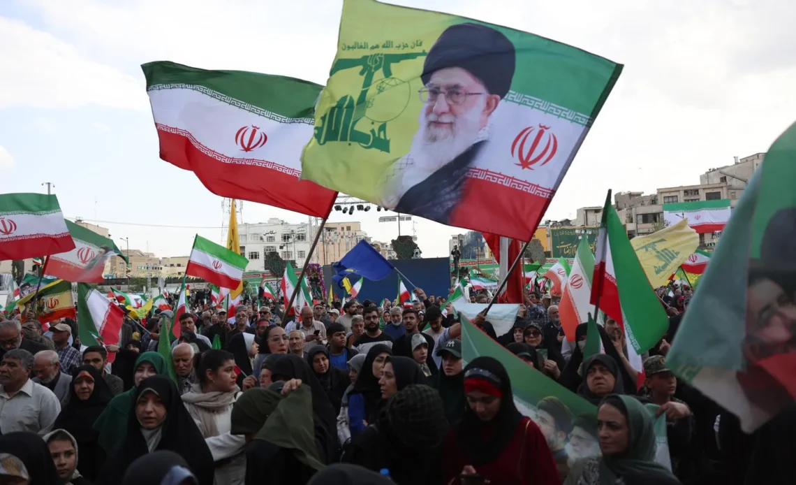 Mojtaba Khamenei Advierte a Culpables de la Muerte de su Padre: "No Tendrán una Muerte Serena"