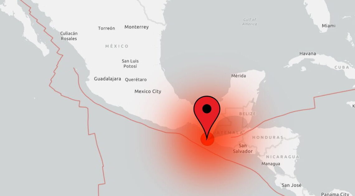 Trabajadores de la construcción experimentan momentos de pánico durante un sismo en Chiapas, México