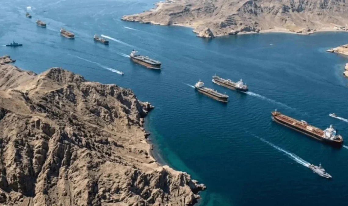 Estados Unidos Restablece Bloqueo Marítimo Contra Irán, Afectando Ruta Energética Global