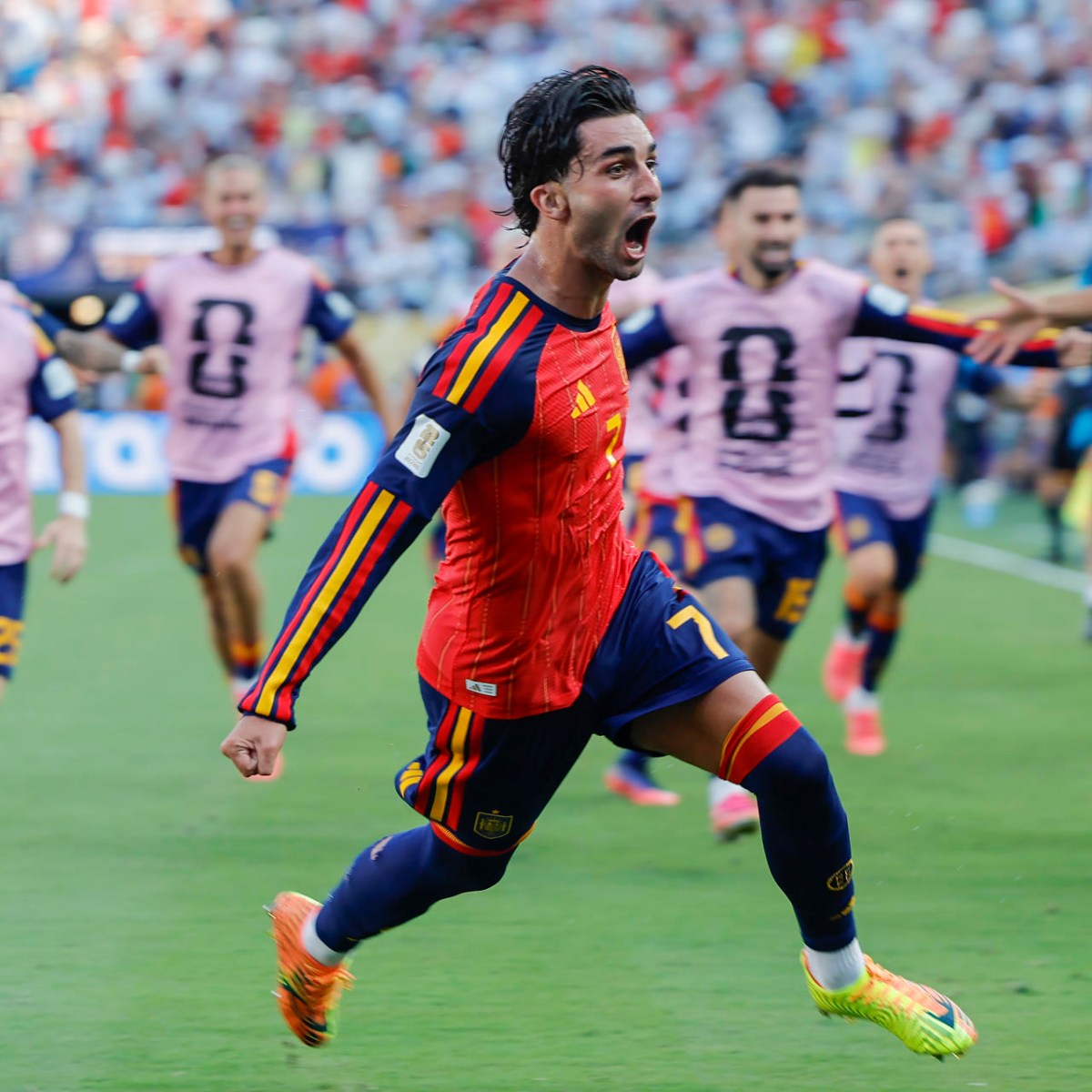 España Conquista su Segundo Título Mundial de Fútbol al Vencer a Argentina en la Prórroga