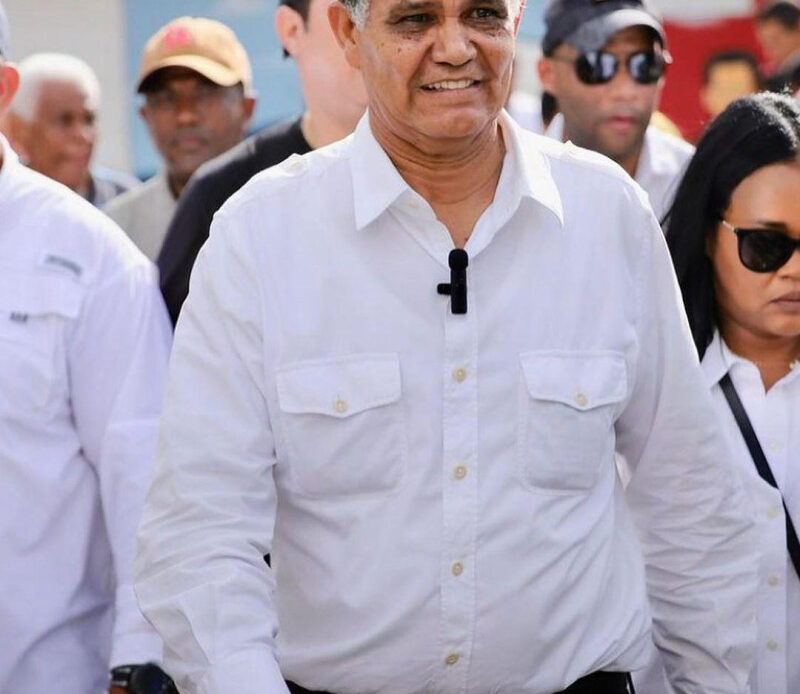 Concejo de Regidores de Santo Domingo Oeste Autoriza Viaje a Alcalde Francisco Peña para Evento Internacional en EE. UU.